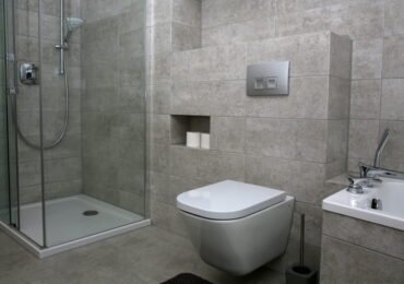 rénovation WC suspendu moderne à Paris